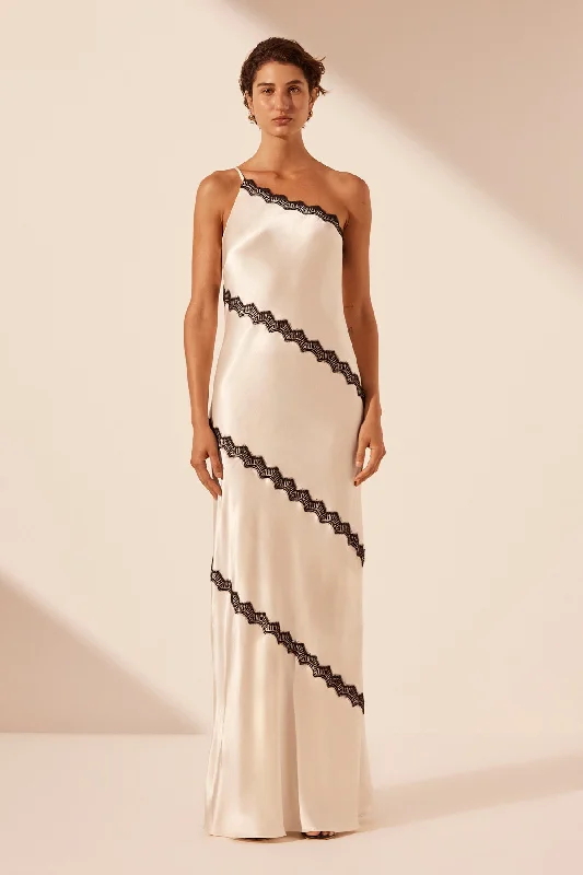 CAMILLE LACE ASYMMETRICAL MAXI DRESS - CREAM/BLACK Classic Strapless Maxi Dress