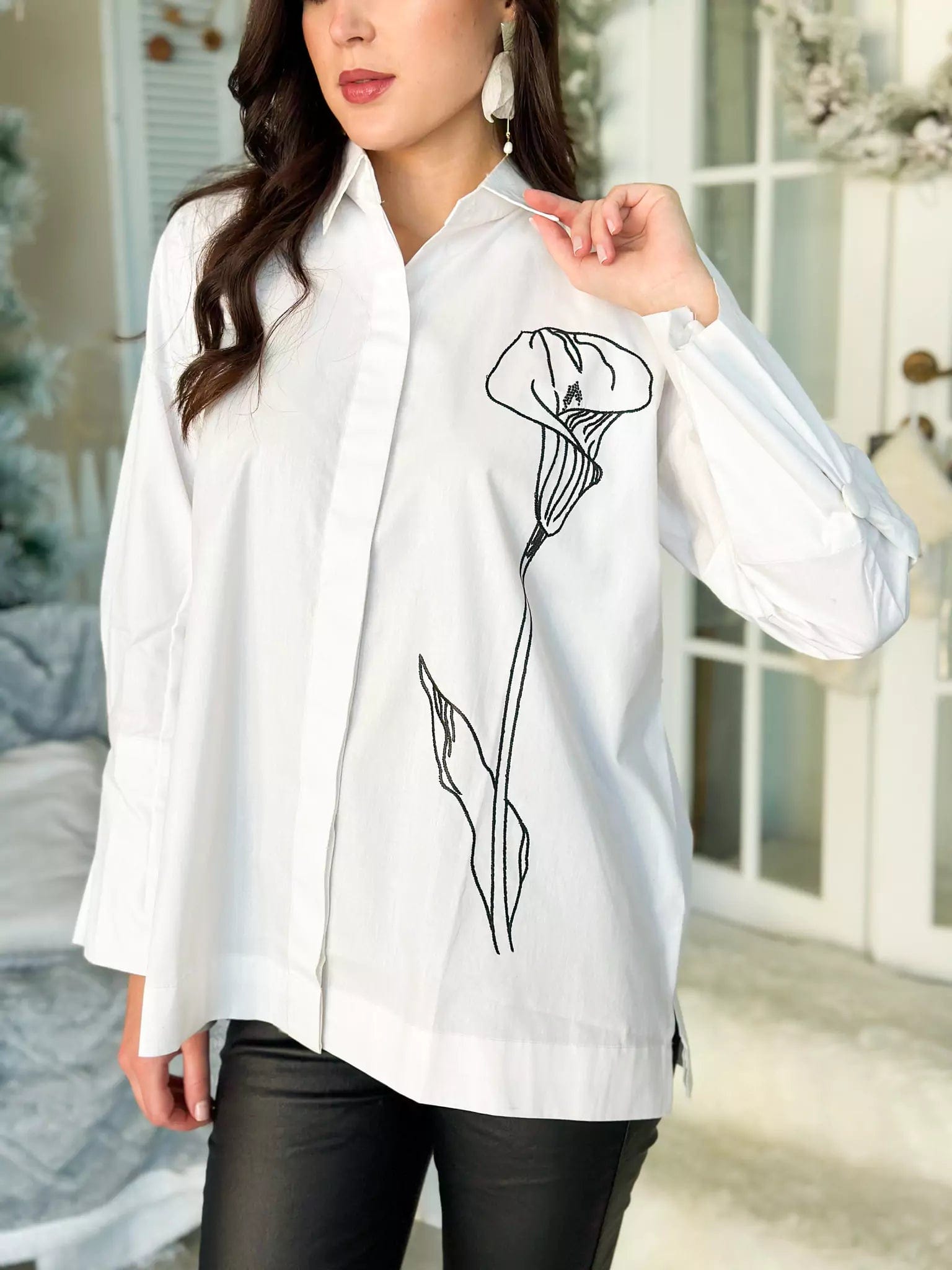 Camellia Embroidered Oversized Shirt - White Trendy Short Sleeve Blouse