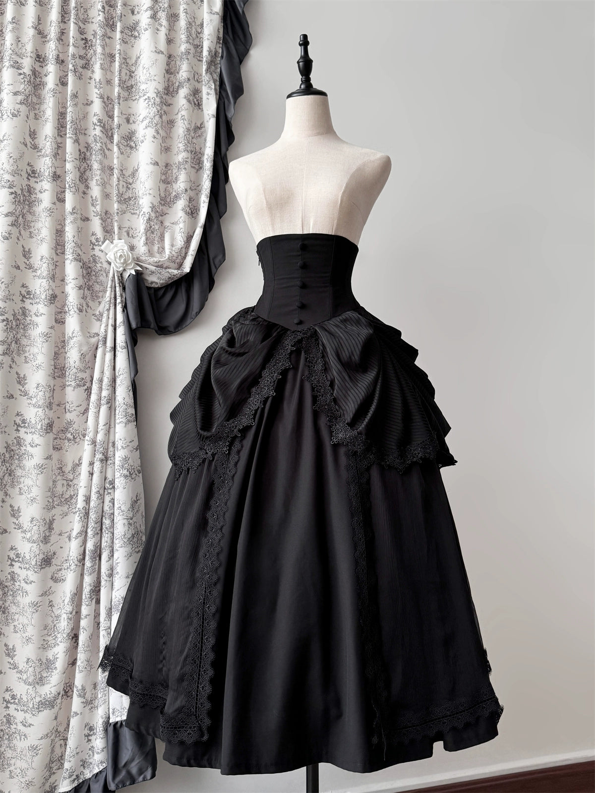 Muppet Mind Ben~Dreaming~Gothic Lolita Skirt Fishbone Long Skirt Ruffled Hem velvet skirt sumptuous Muppet Mind Ben~Dreaming~Gothic Lolita Skirt Fishbone Long Skirt Ruffled Hem velvet skirt sumptuous