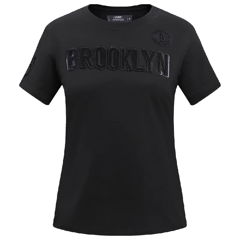 NBA BROOKLYN NETS TRIPLE BLACK WOMEN'S SLIM FIT TEE (TRIPLE BLACK) Notch Collar Peter Pan Collar Cowl Neck