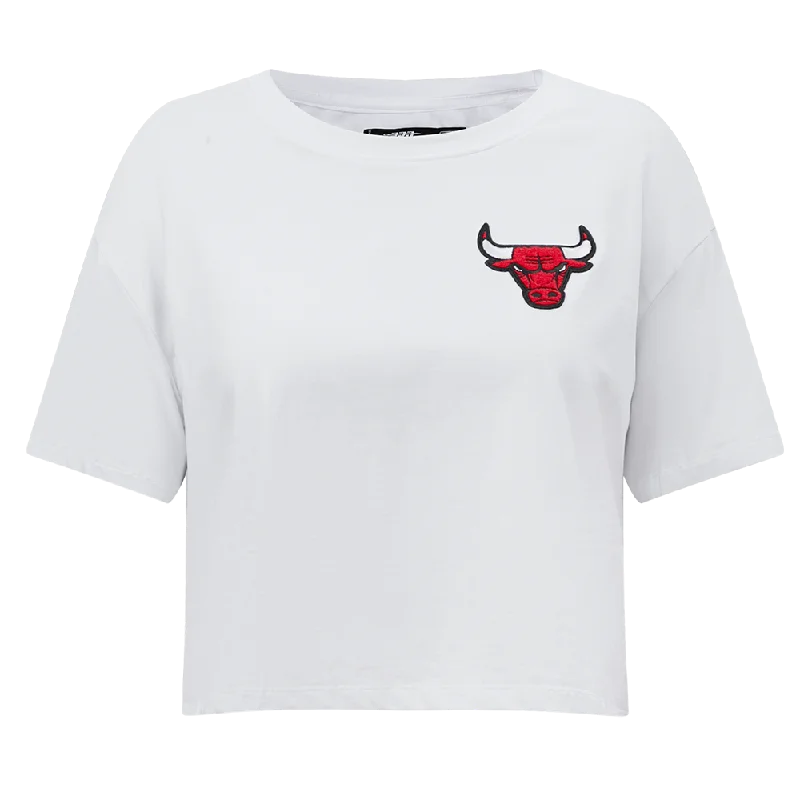NBA CHICAGO BULLS CLASSIC WOMEN'S BOXY TEE (WHITE) Collared T-Shirt Boat Neck A-Line NBA CHICAGO BULLS CLASSIC WOMEN'S BOXY TEE (WHITE) Collared T-Shirt Boat Neck A-Line