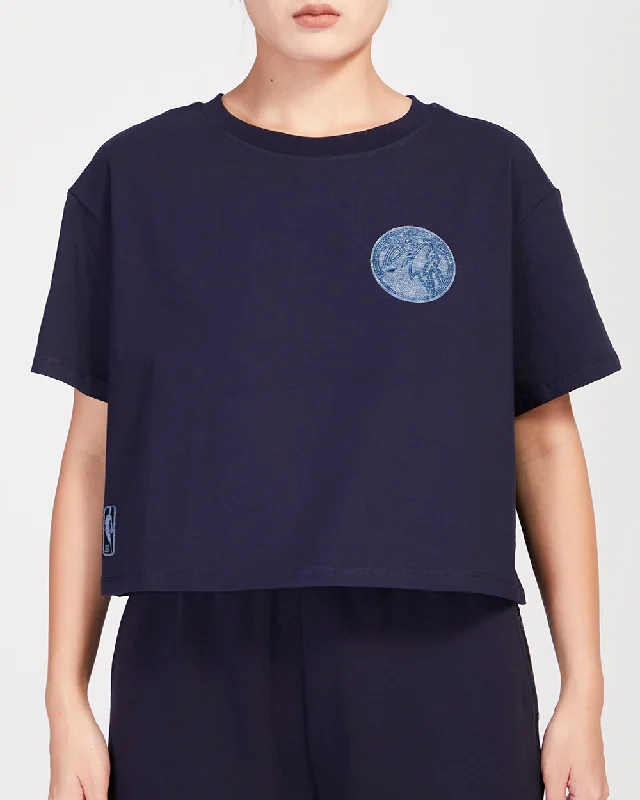 NBA MINNESOTA TIMBERWOLVES VARSITY BLUES WOMEN'S BOXY TEE (MIDNIGHT NAVY) Layered Multi-layer Single Layer NBA MINNESOTA TIMBERWOLVES VARSITY BLUES WOMEN'S BOXY TEE (MIDNIGHT NAVY) Layered Multi-layer Single Layer