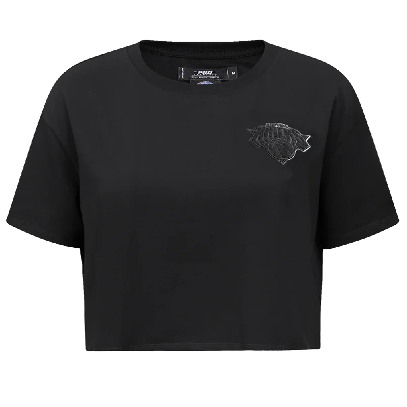 NBA NEW YORK KNICKS TRIPLE BLACK WOMEN'S BOXY TEE (TRIPLE BLACK) Ribbed T-Shirt High Neck Heavyweight NBA NEW YORK KNICKS TRIPLE BLACK WOMEN'S BOXY TEE (TRIPLE BLACK) Ribbed T-Shirt High Neck Heavyweight