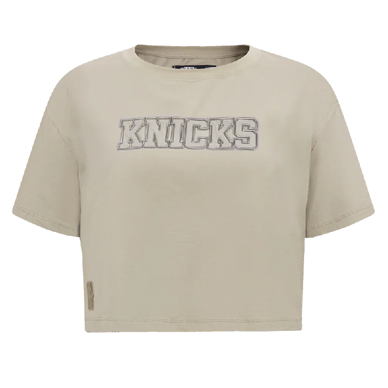 NBA NEW YORK KNICKS NEUTRAL WOMEN'S BOXY TEE (TAUPE) Jersey Fabric Tulle Fabric Batik Fabric NBA NEW YORK KNICKS NEUTRAL WOMEN'S BOXY TEE (TAUPE) Jersey Fabric Tulle Fabric Batik Fabric