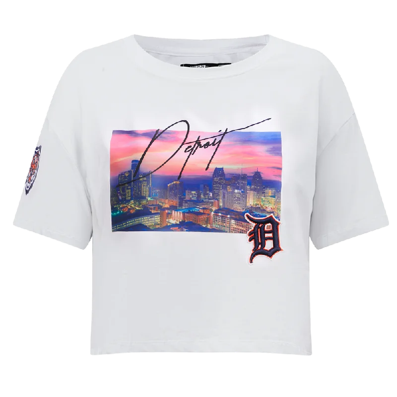 MLB DETROIT TIGERS CITY SCAPE WOMEN'S BOXY TEE (WHITE) Cozy Warm Stylish