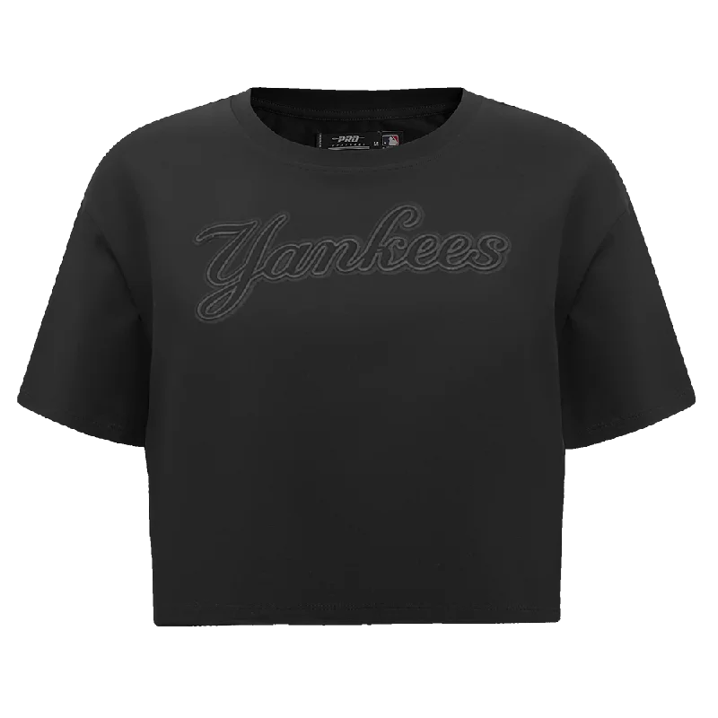 MLB NEW YORK YANKEES NEUTRAL WOMEN'S BOXY TEE (BLACK) Cotton Fabric Linen Fabric Terry Fabric MLB NEW YORK YANKEES NEUTRAL WOMEN'S BOXY TEE (BLACK) Cotton Fabric Linen Fabric Terry Fabric
